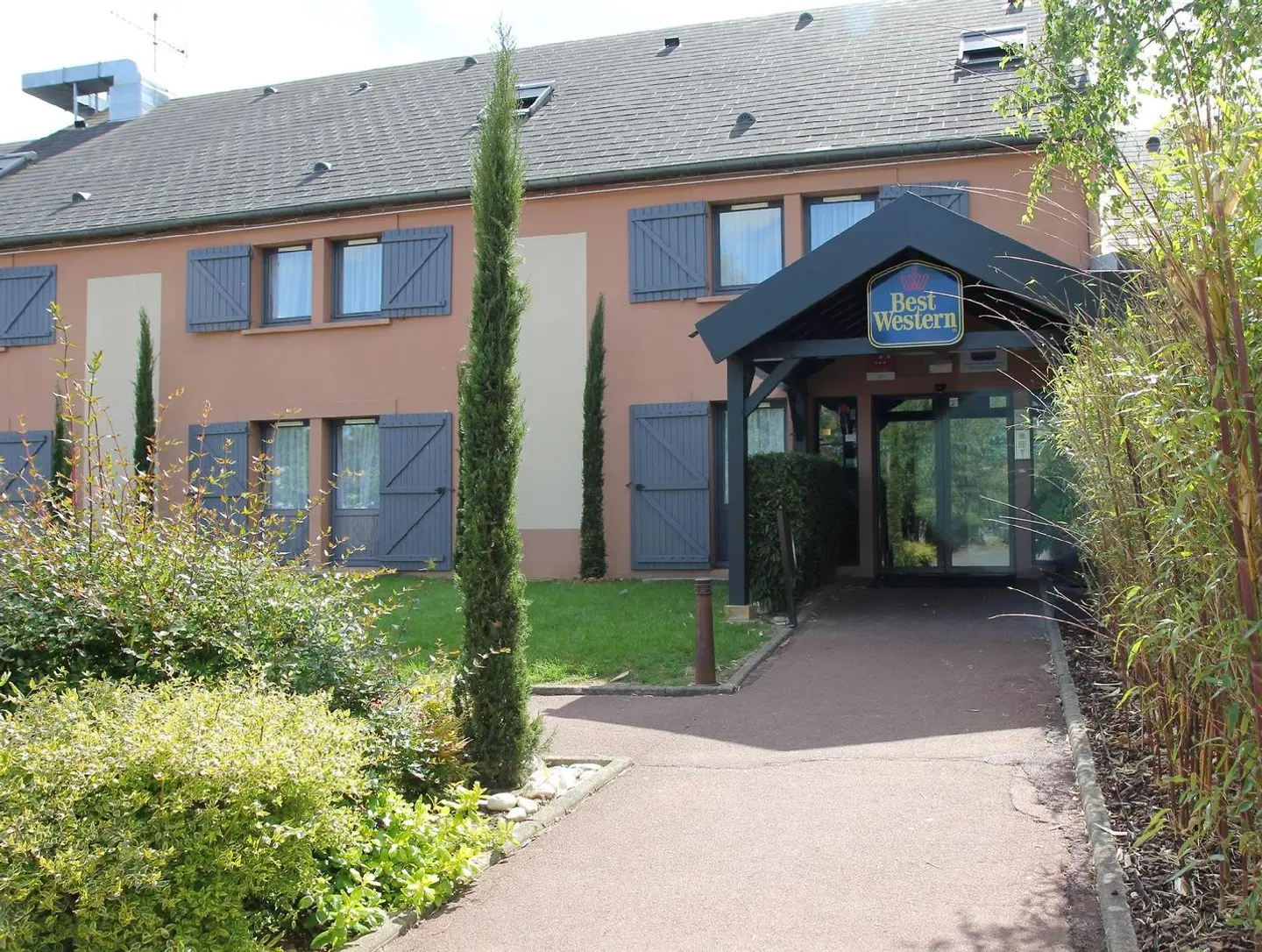 Best Western The Hotel Versailles EXTERIOR