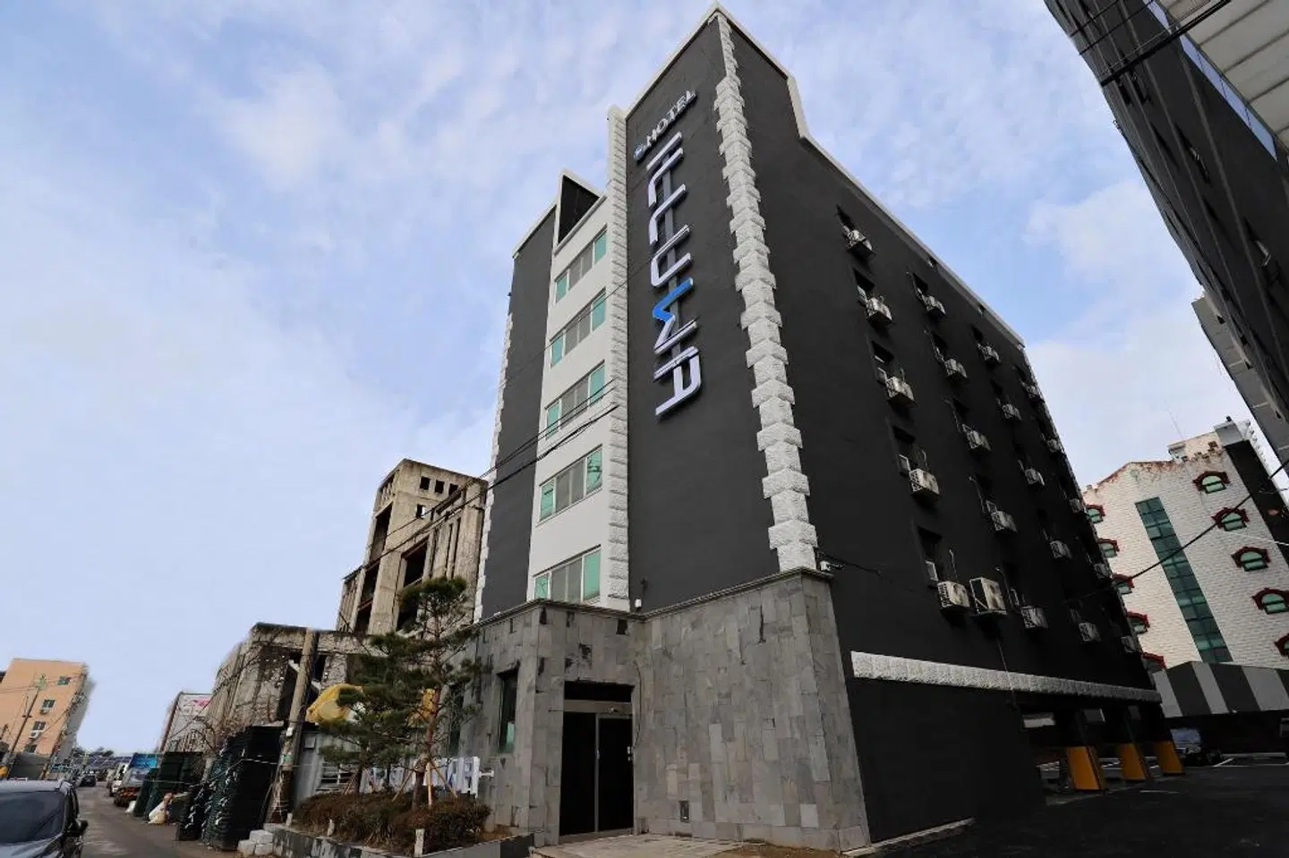 Incheon Illuwa EXTERIOR