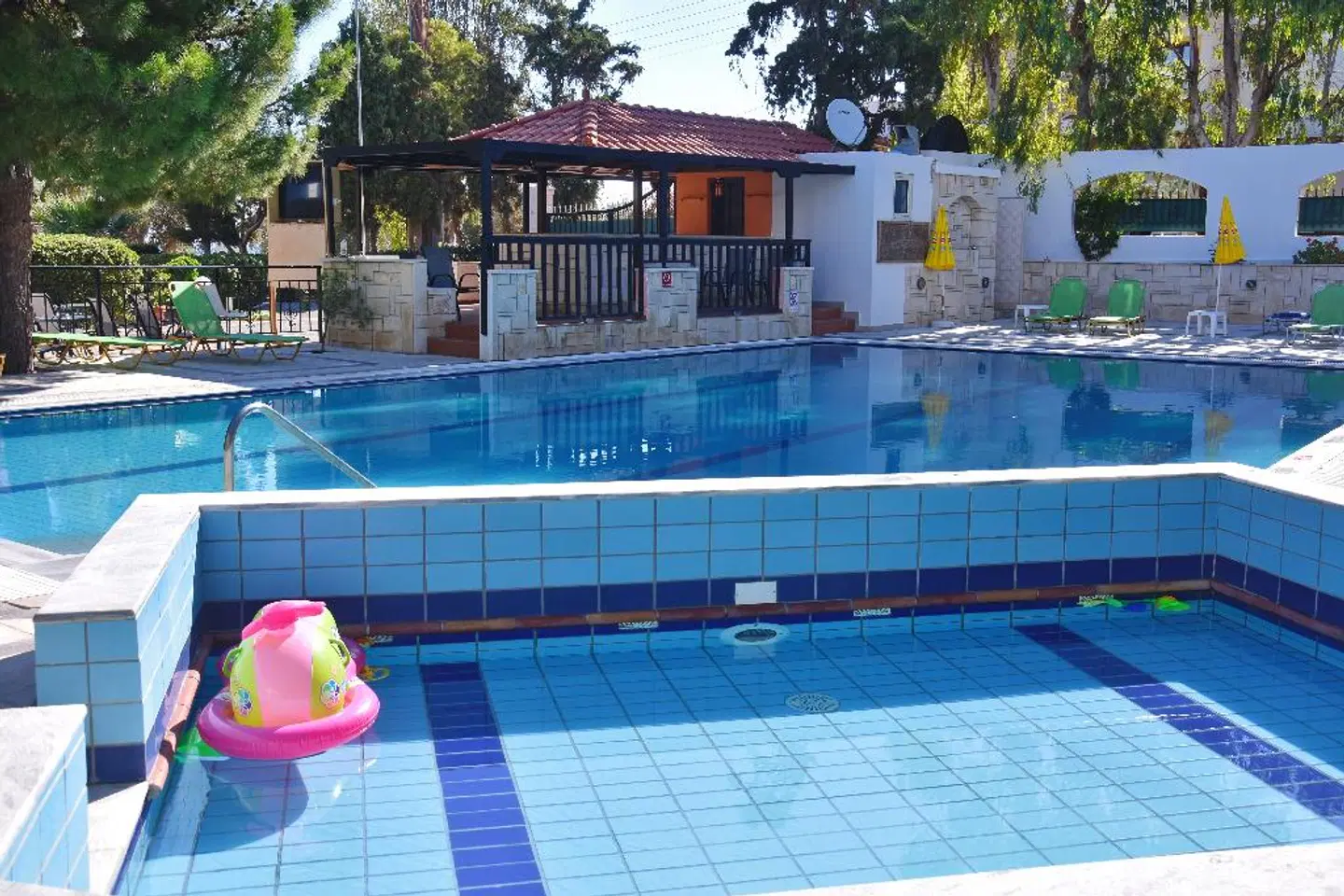 Club Lyda Hotel OUTDOOR_POOL