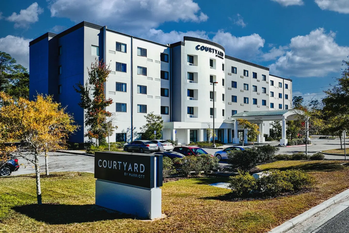 Courtyard by Marriott Biloxi North/D'Iberville EXTERIOR