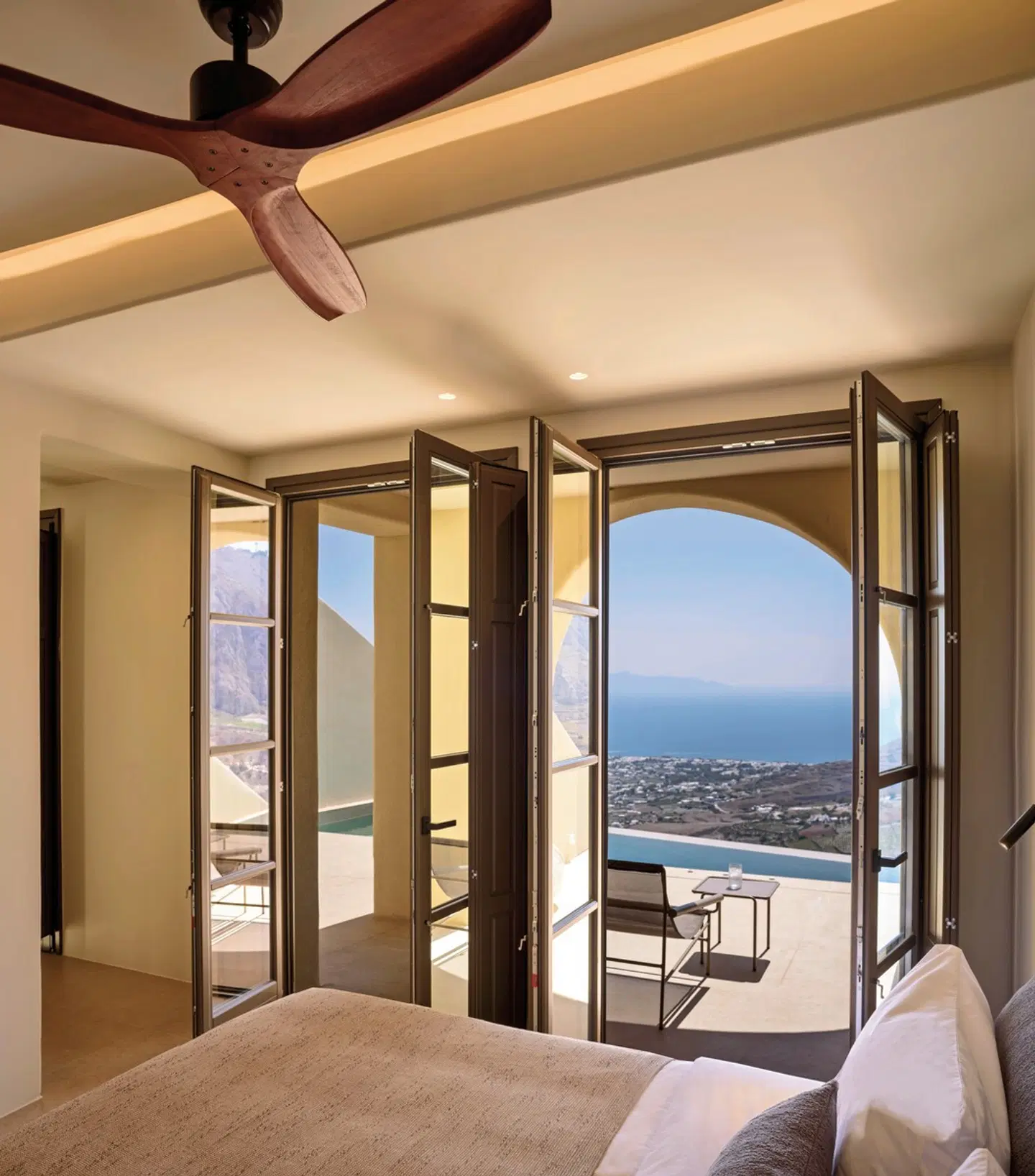 Elessa Hotel ROOM_EXAMPLE