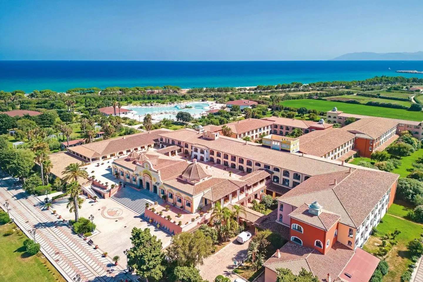 Club Hotel Marina Beach EXTERIOR