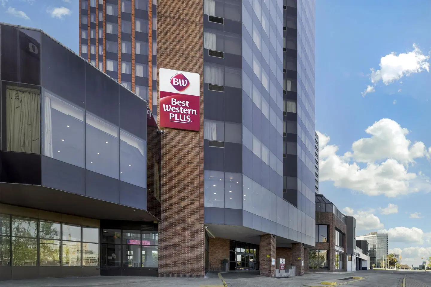 Best Western Plus Waterfront Hotel EXTERIOR