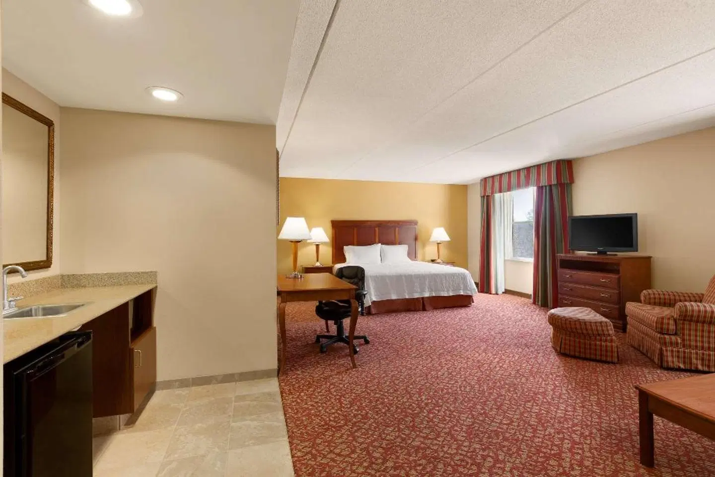 Hampton Inn & Suites Williamsburg Historic District ROOM_EXAMPLE