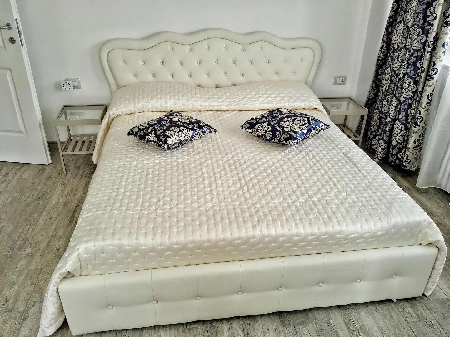 Central City B&B ROOM_EXAMPLE