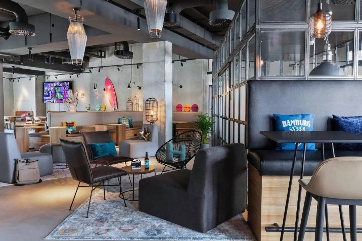 Moxy Hamburg City LOUNGE_LOBBY