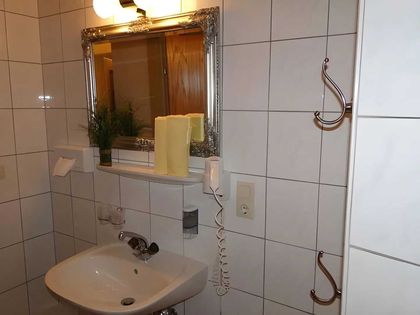 Gasthof Sonne BATHROOM