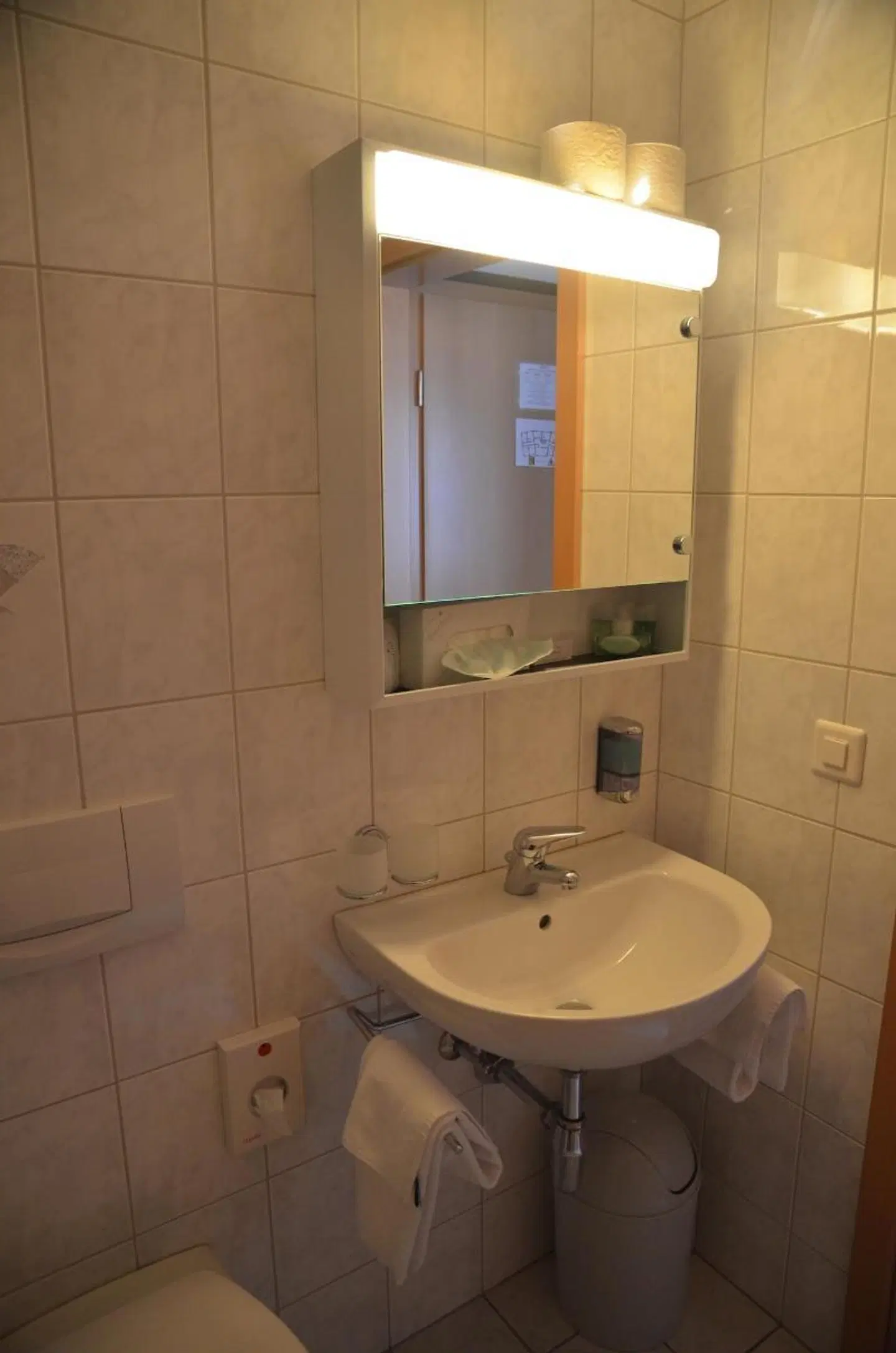 Hotel Arkanum BATHROOM