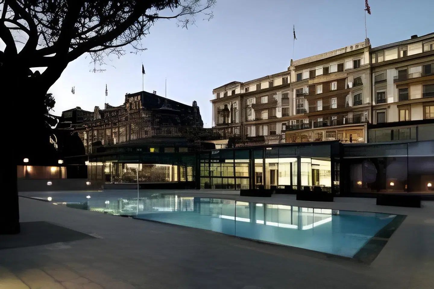 Beau-Rivage Palace OUTDOOR_POOL