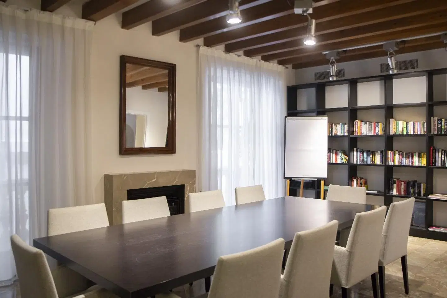 Tres Petit Palace ROOM_EXAMPLE