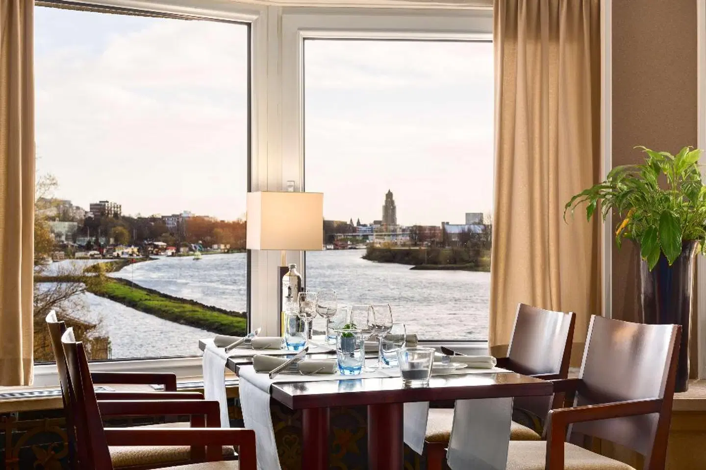 NH Arnhem Rijnhotel Konferenz