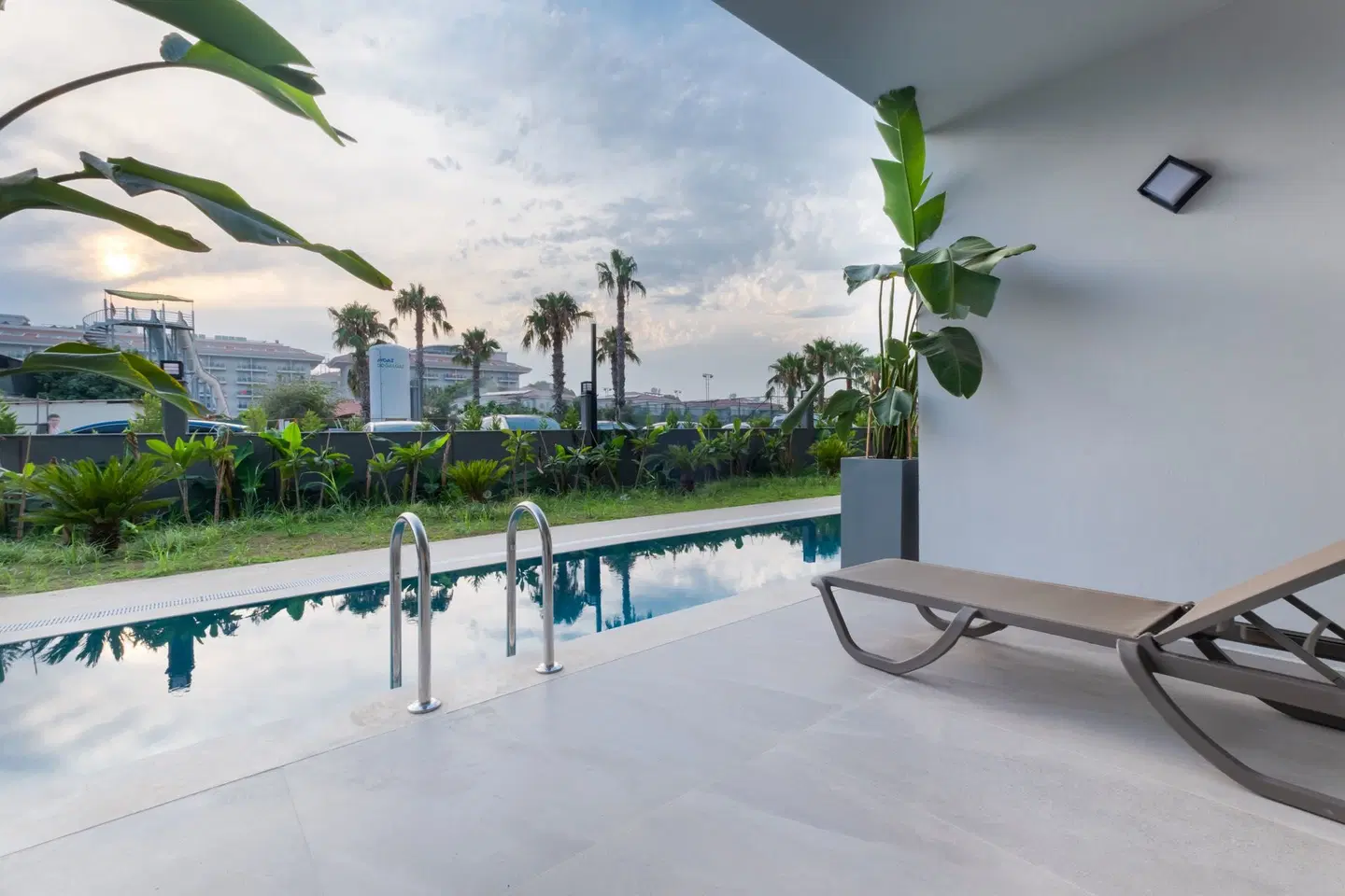 Washington Resort Hotel & Spa OUTDOOR_POOL