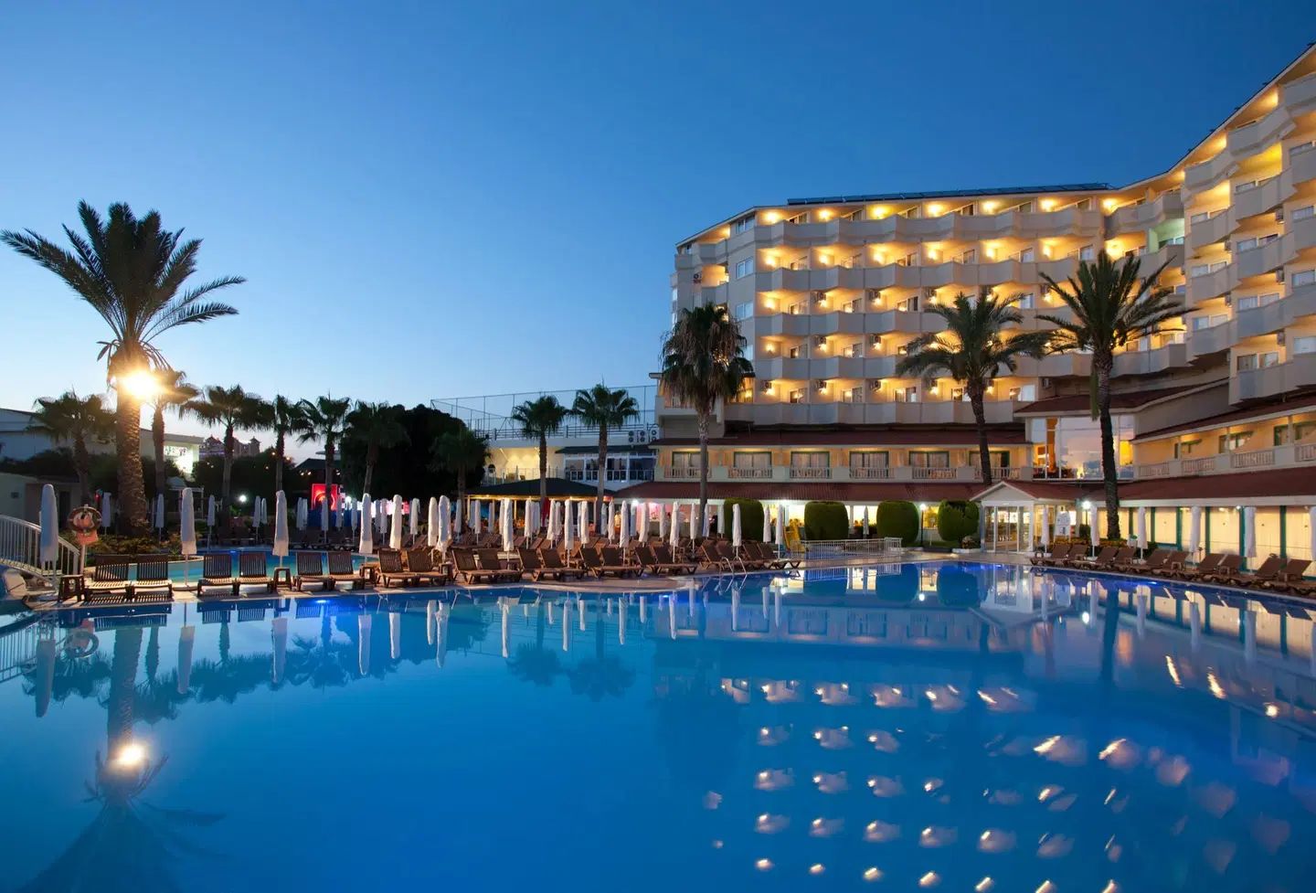 Febeach OUTDOOR_POOL