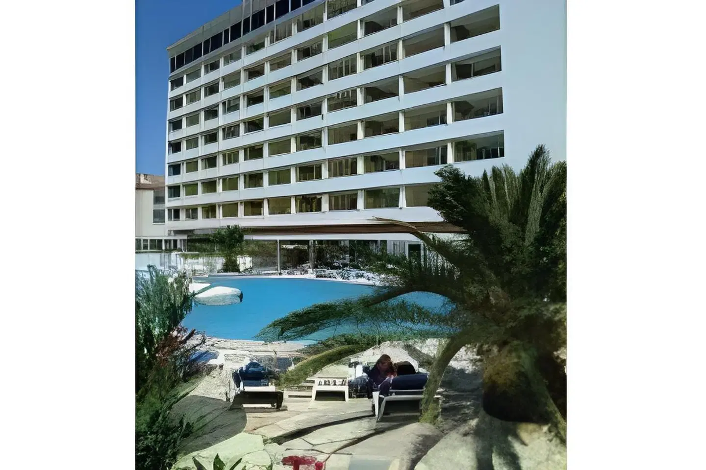 Carcavelos Beach Hotel OUTDOOR_POOL