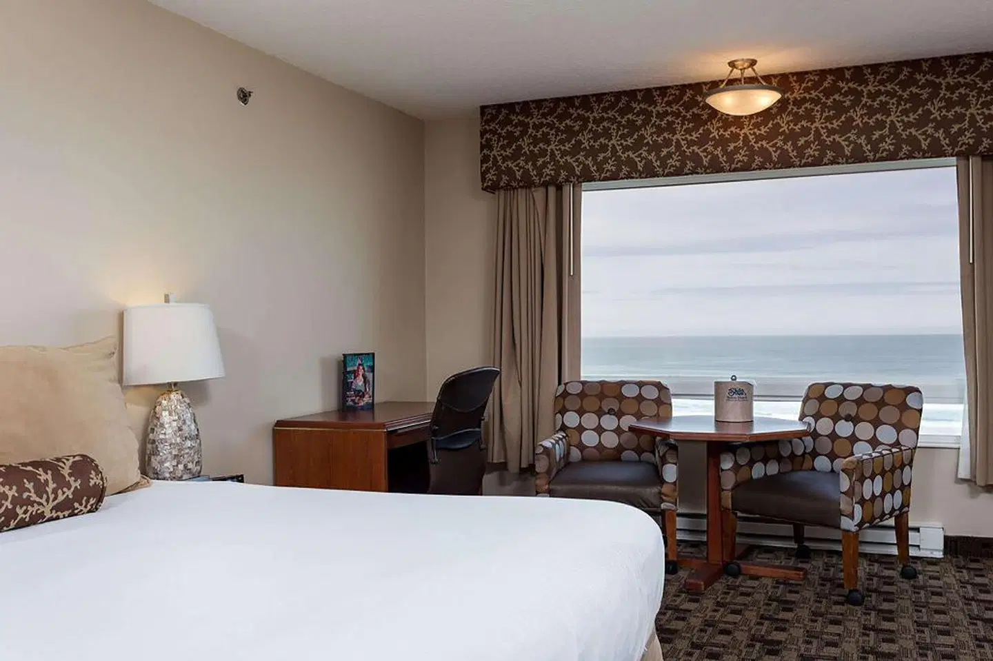 Shilo Inn Suites Newport ROOM_EXAMPLE