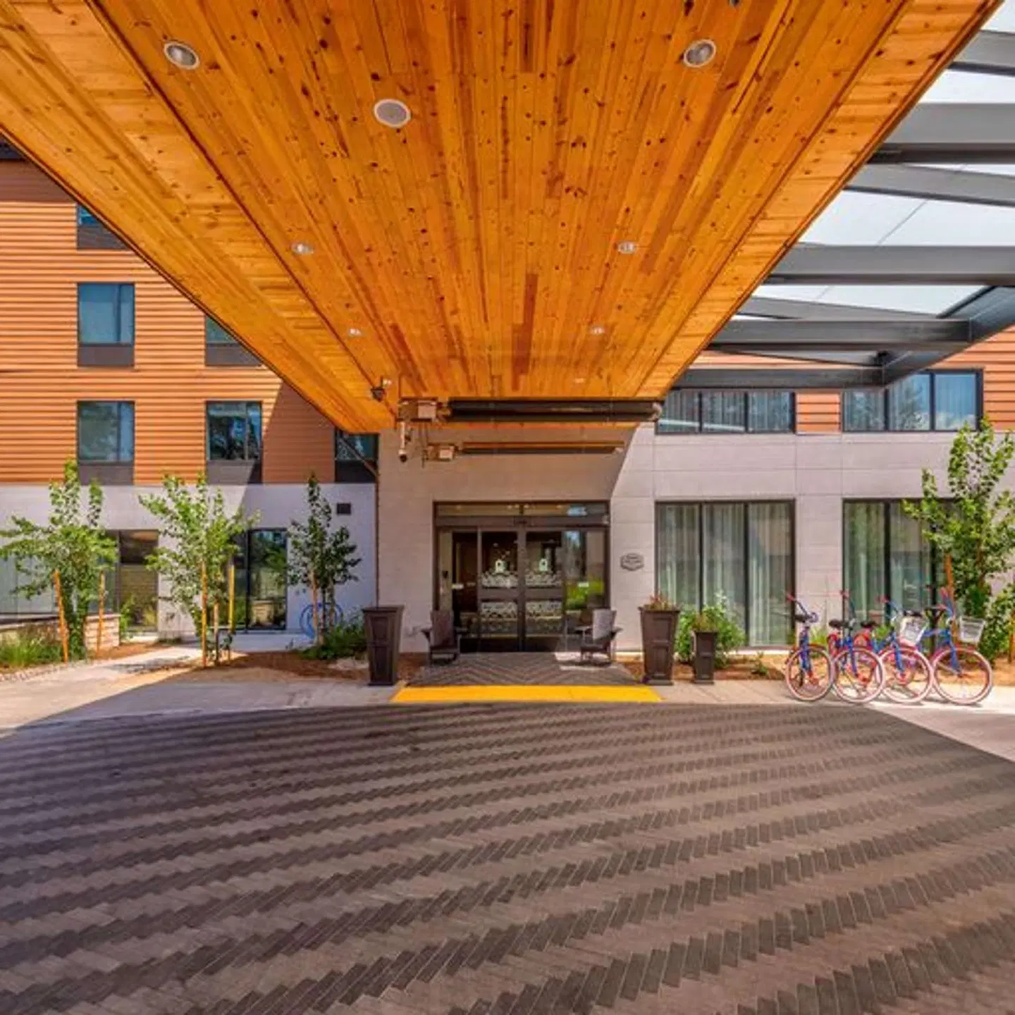 Hampton Inn & Suites South Lake Tahoe EXTERIOR