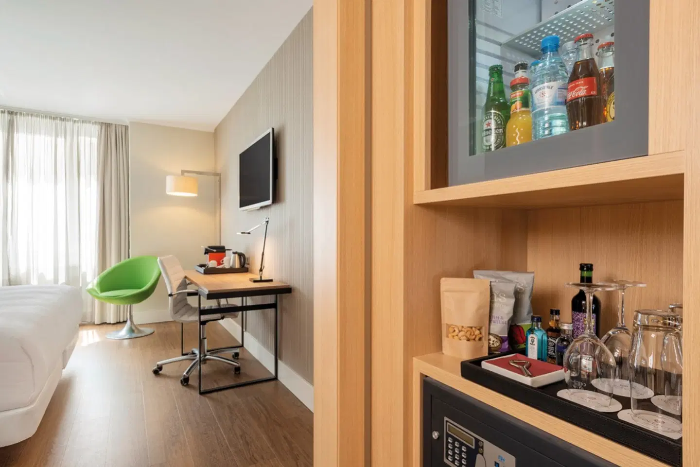 NH Collection Berlin Mitte am Checkpoint Charlie ROOM_EXAMPLE