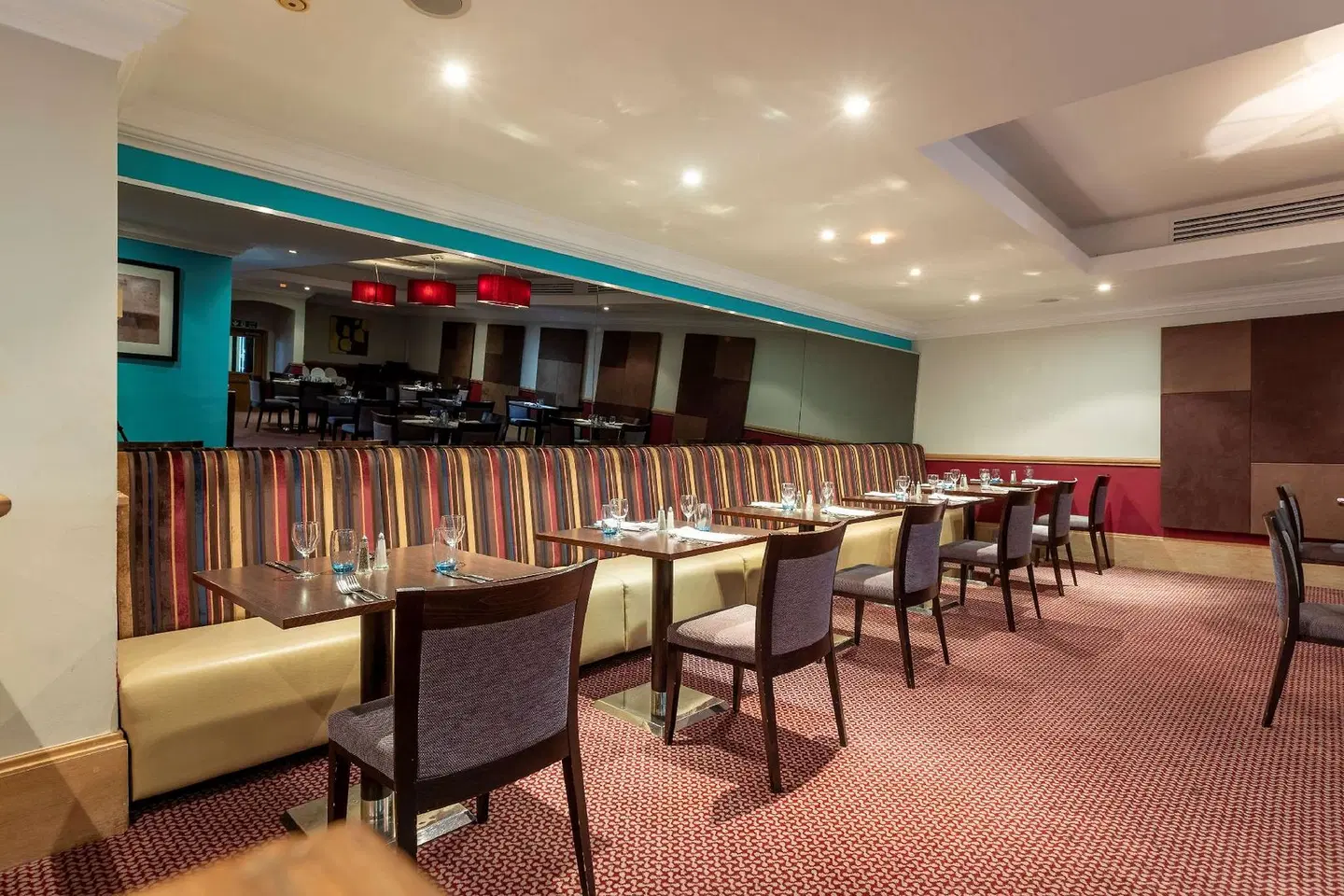 Birmingham Strathallan Hotel, BW Signature Collection BAR