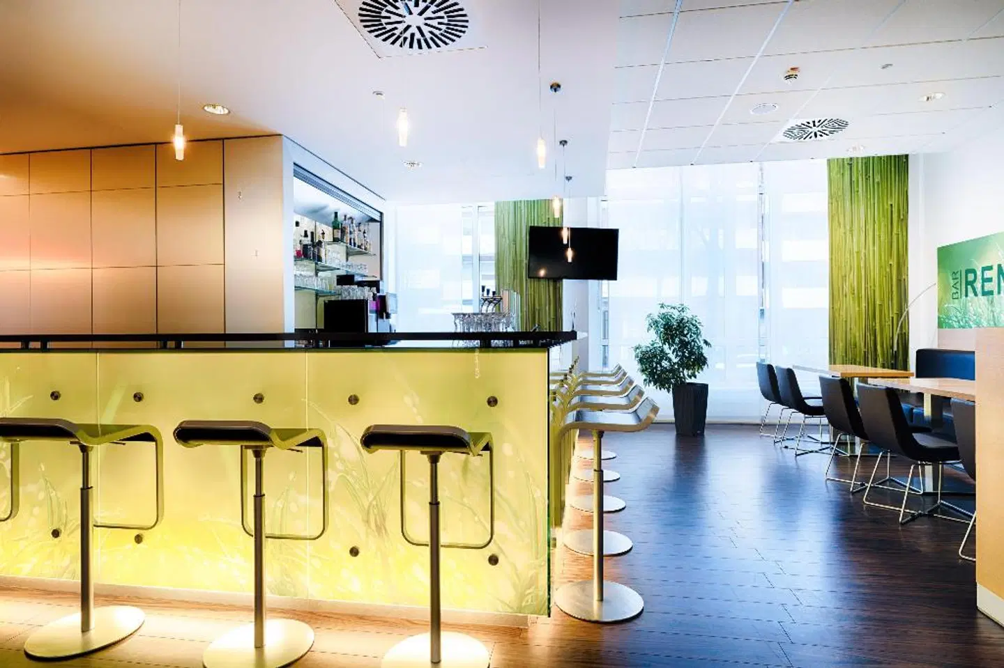 B&B HOTEL Aachen-Hbf Bar