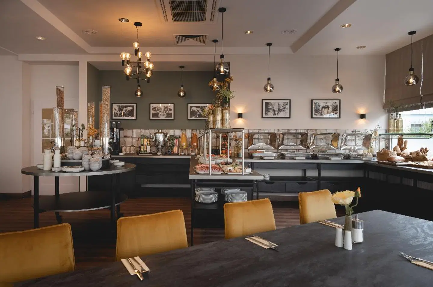 Leonardo Hotel Heidelberg City Center Bar