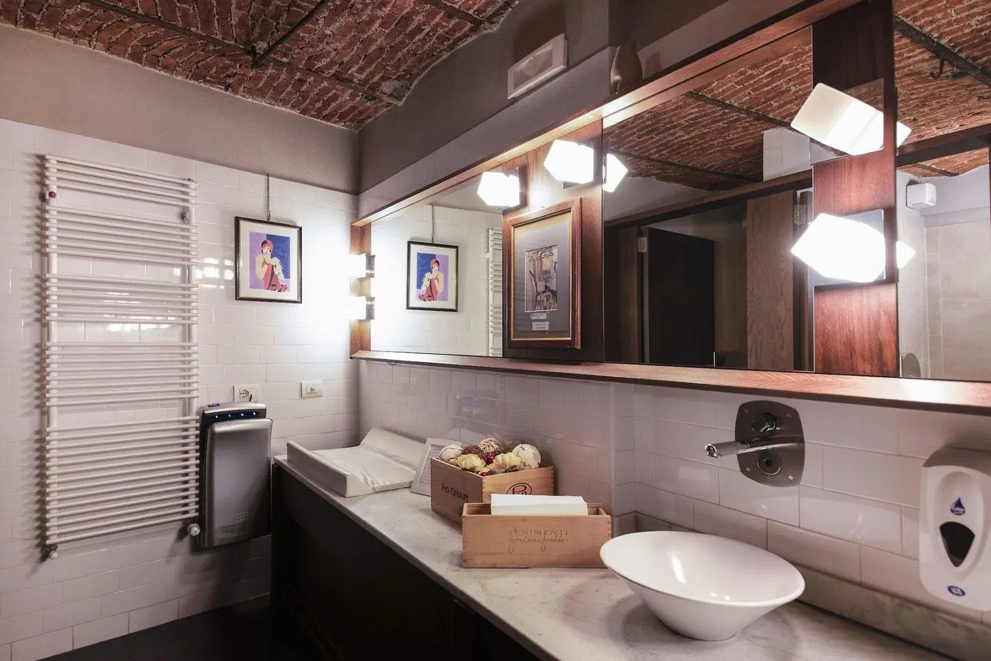 Osteria della Pista Badezimmer