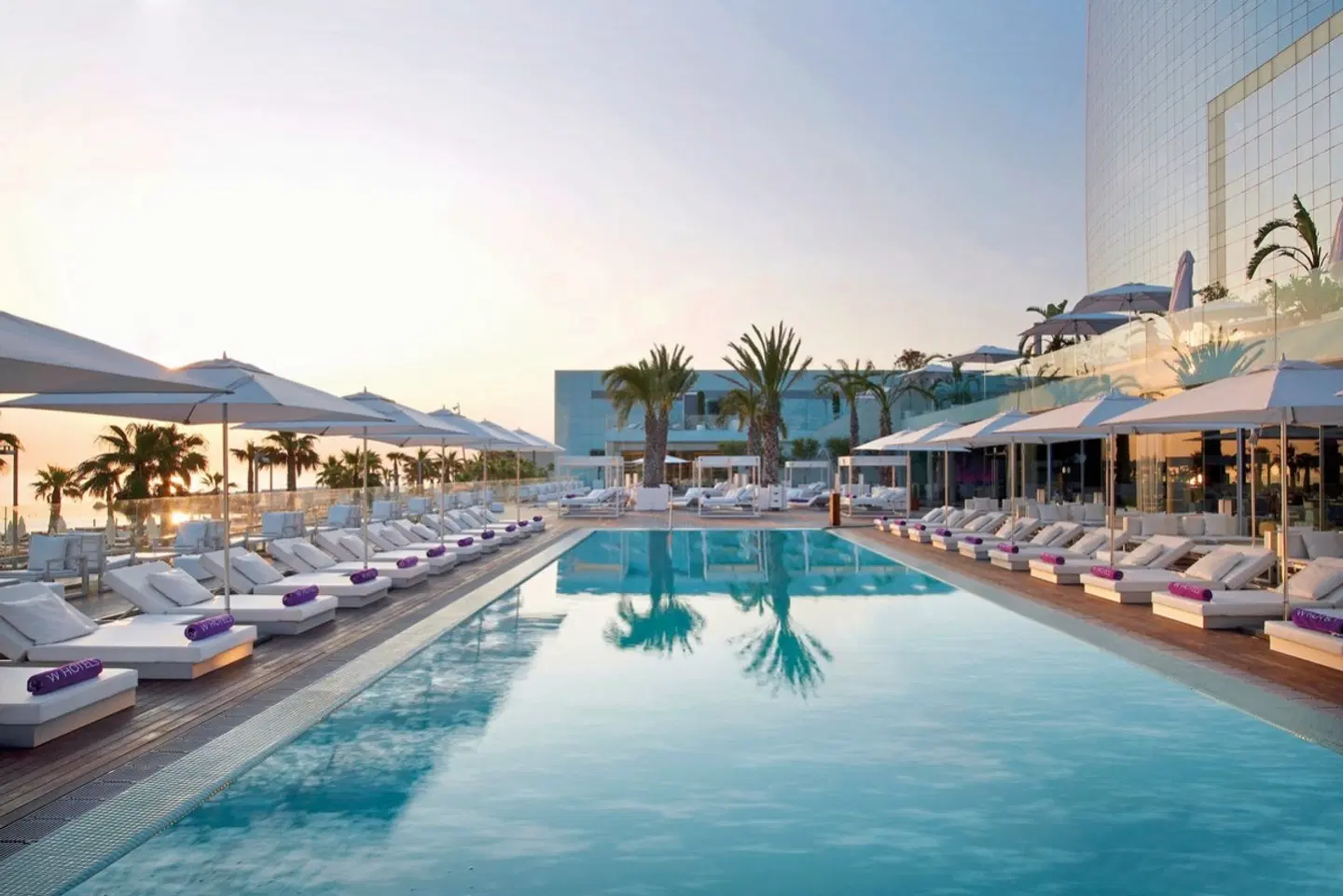 W Barcelona OUTDOOR_POOL