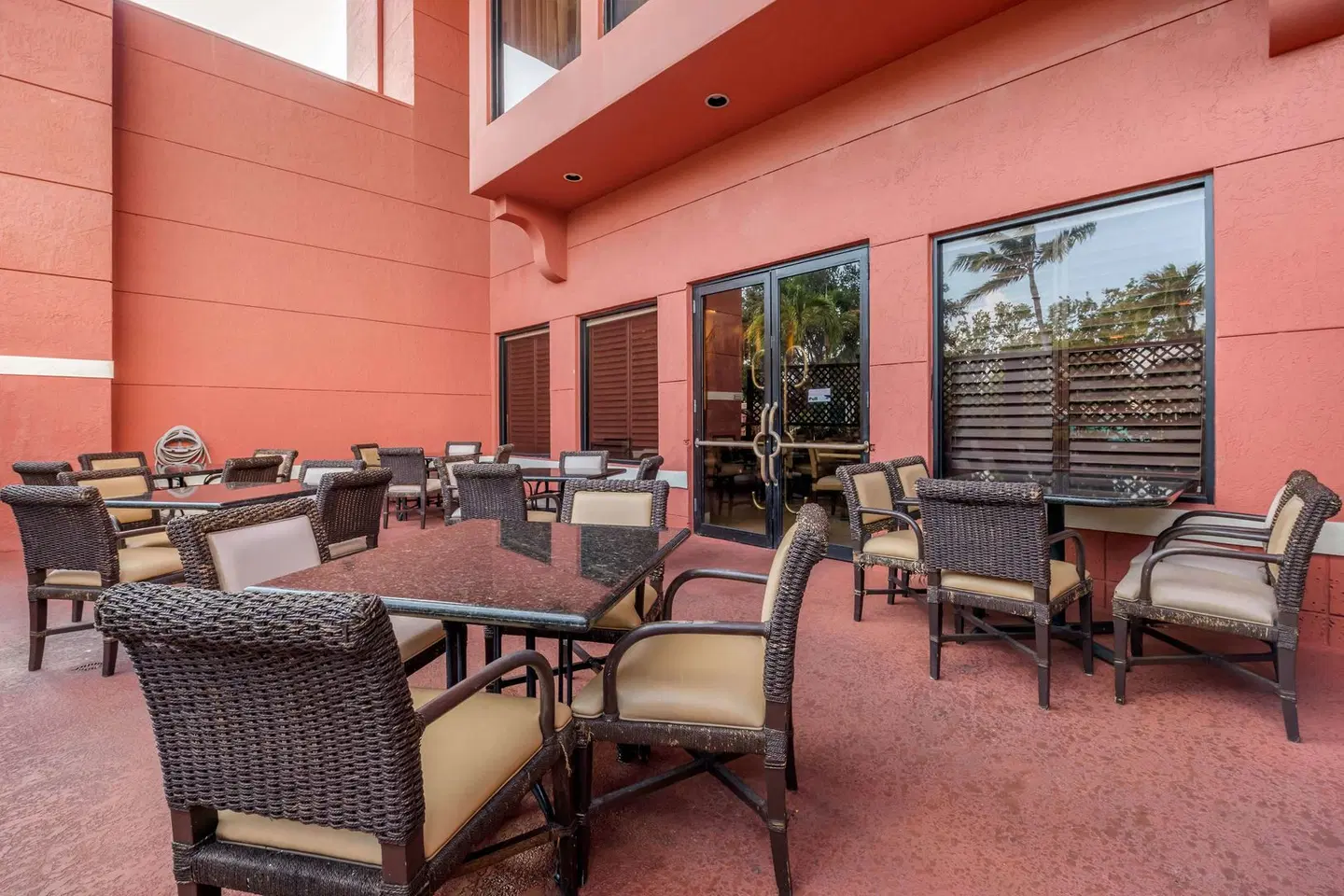 Best Western Plus Palm Beach Gardens Hotel & Suites and Conference Ct TERRACE