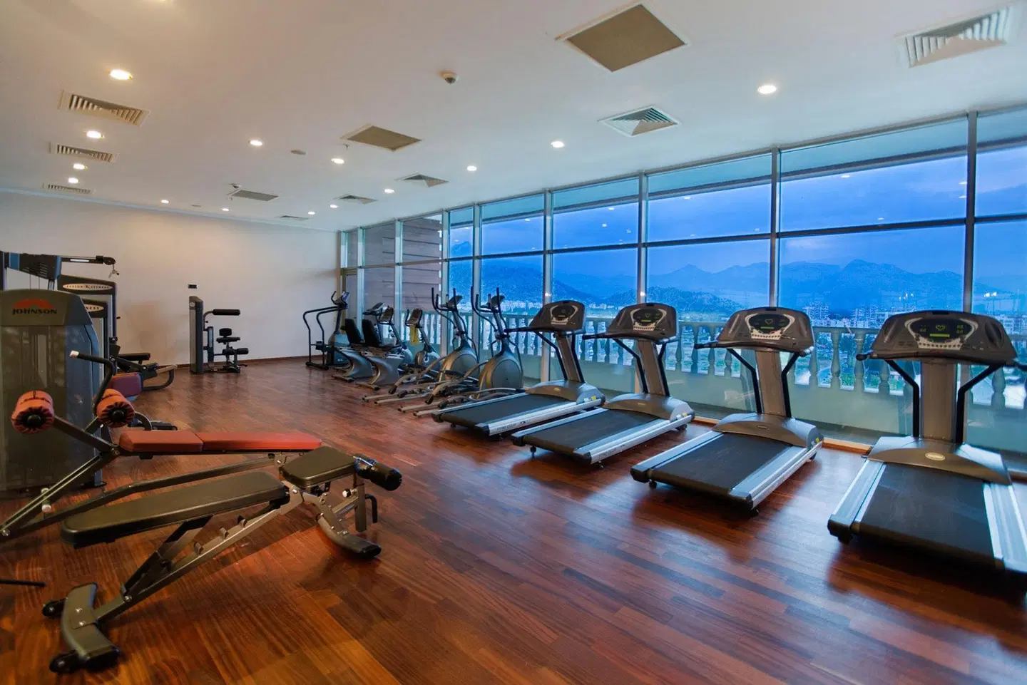 Crowne Plaza Antalya SPORTS_AND_LEISURE