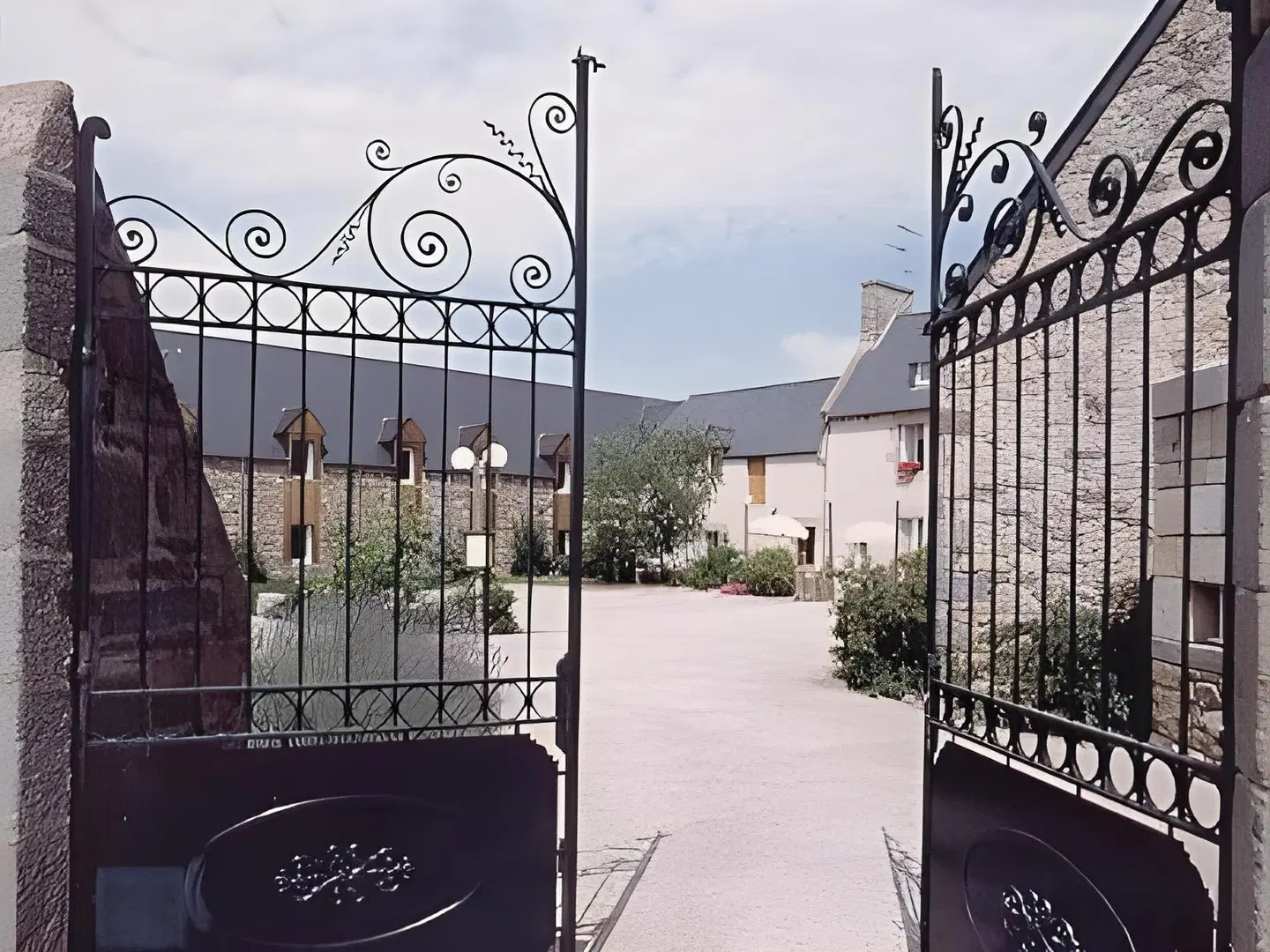 Hotel-Restaurant Logis La Grassinais Terrasse