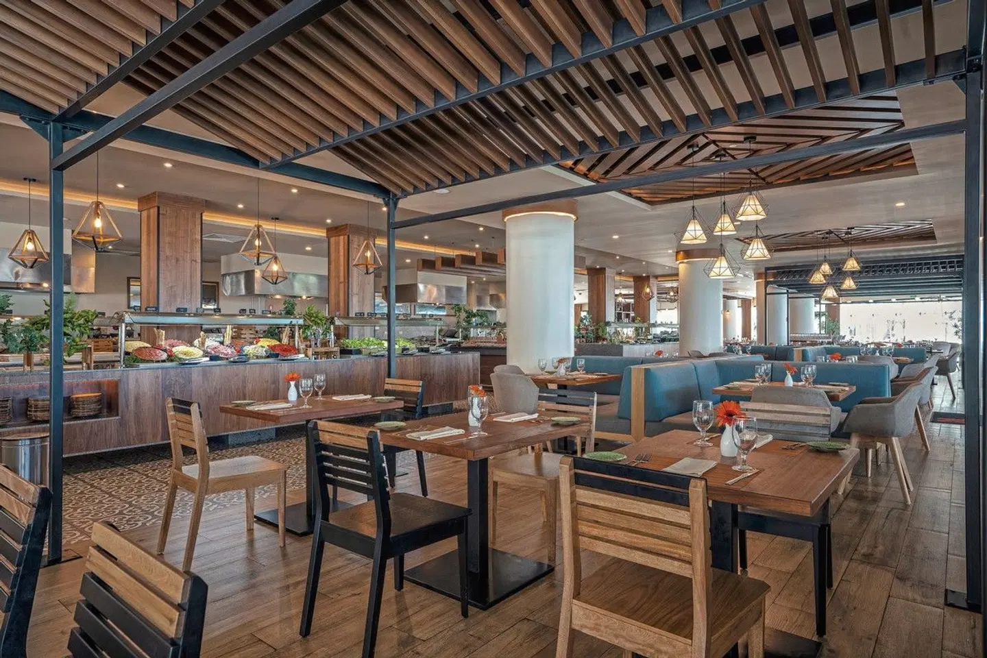 Hilton Cancun Mar Caribe All-inclusive Resort Restaurant