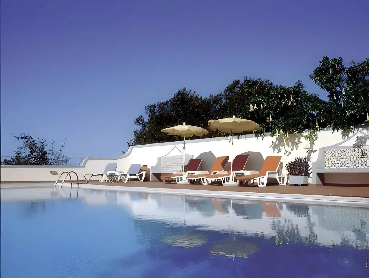 Apartamentos Quinta Mae dos Homens OUTDOOR_POOL