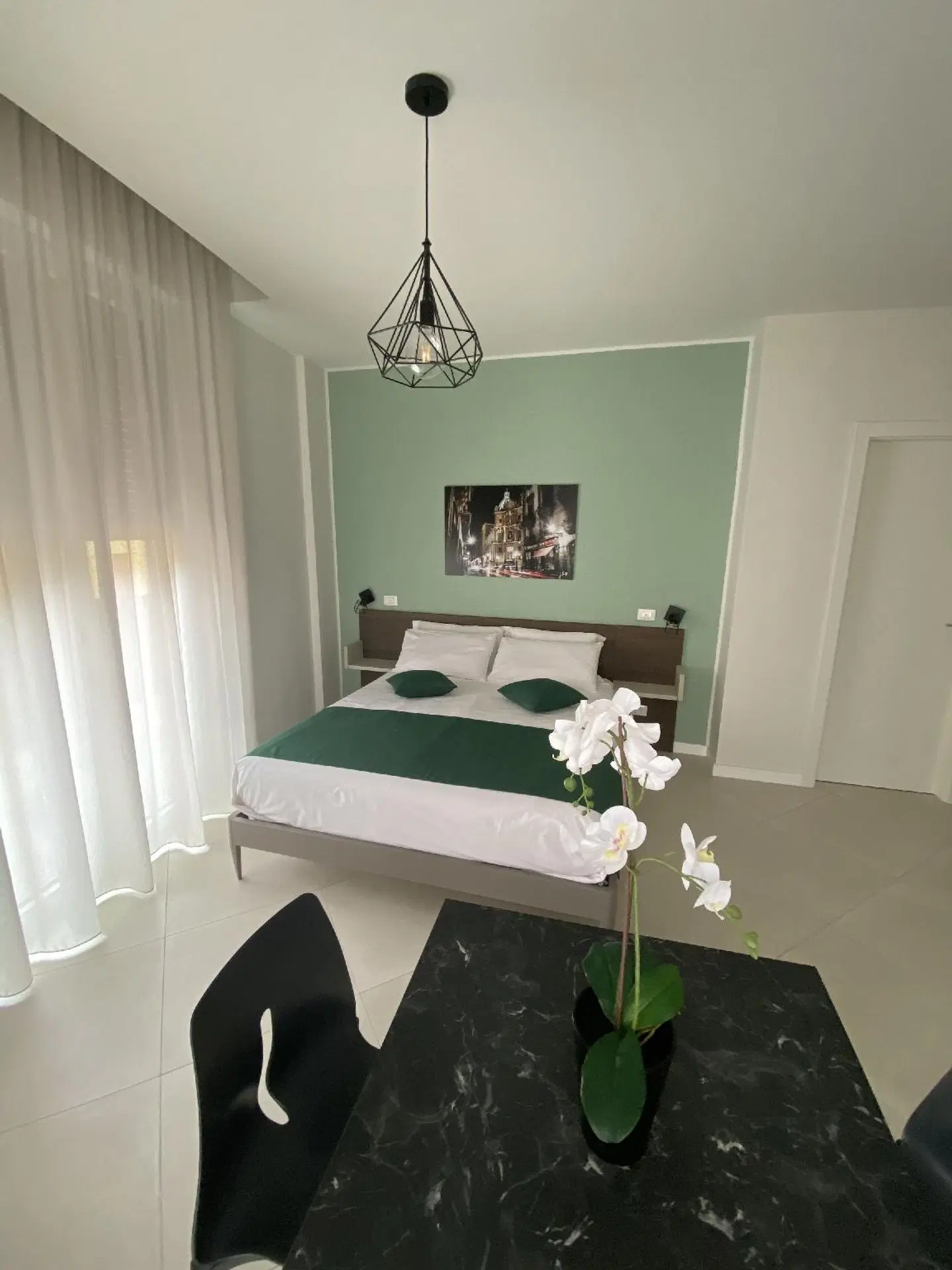 Maqueda Central Suites ROOM_EXAMPLE