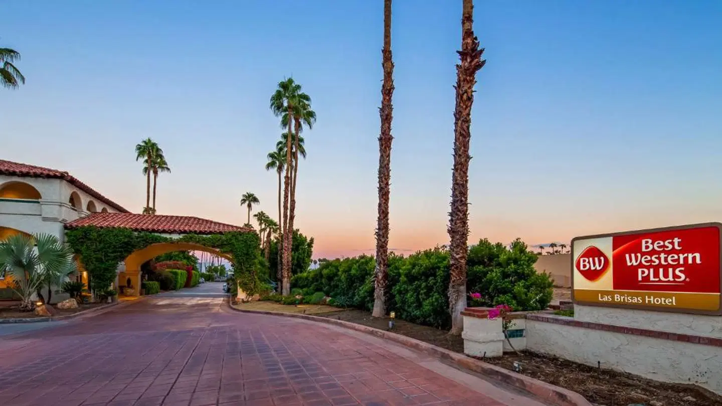 Best Western Plus Las Brisas Hotel EXTERIOR