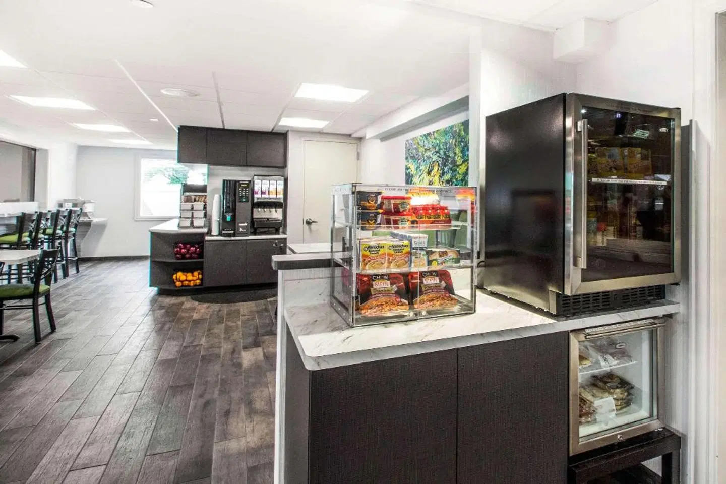 Econo Lodge Hicksville Restaurant