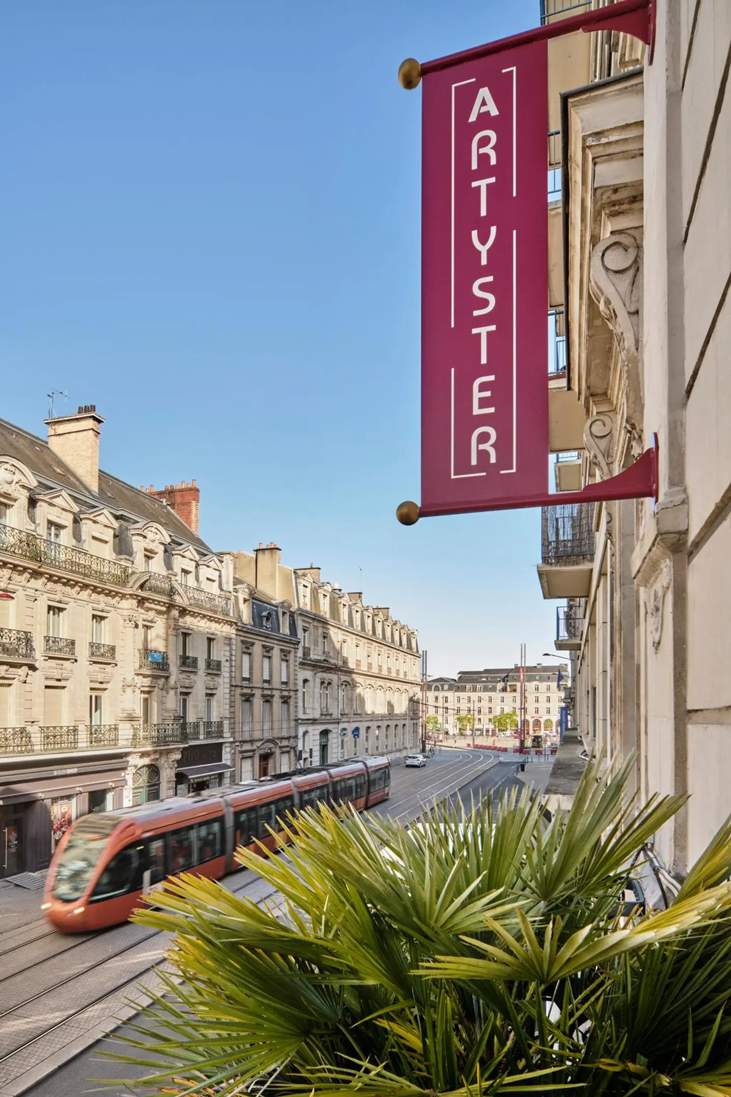 Artyster Le Mans EXTERIOR