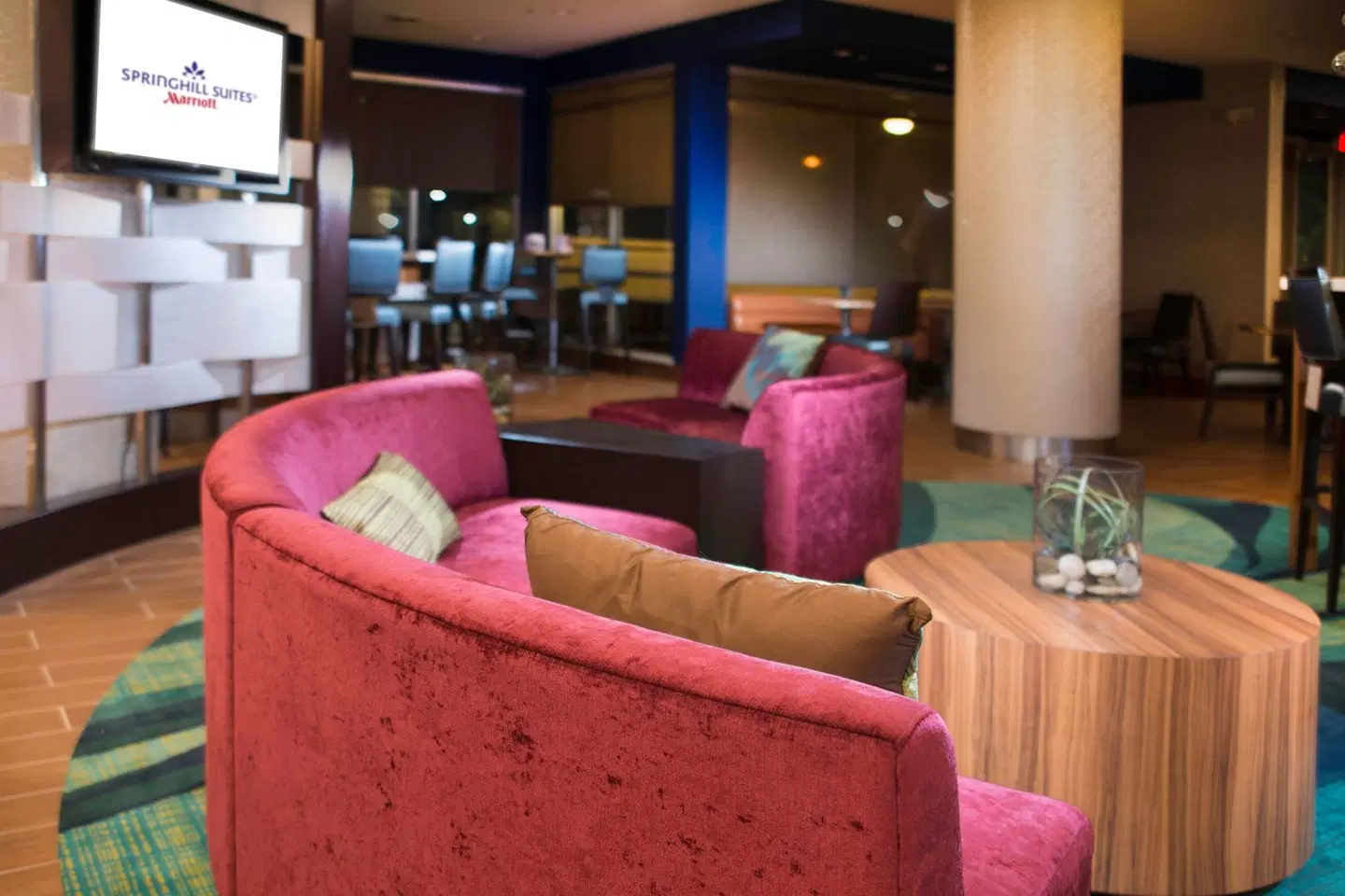 SpringHill Suites by Marriott Houston Westchase Bar