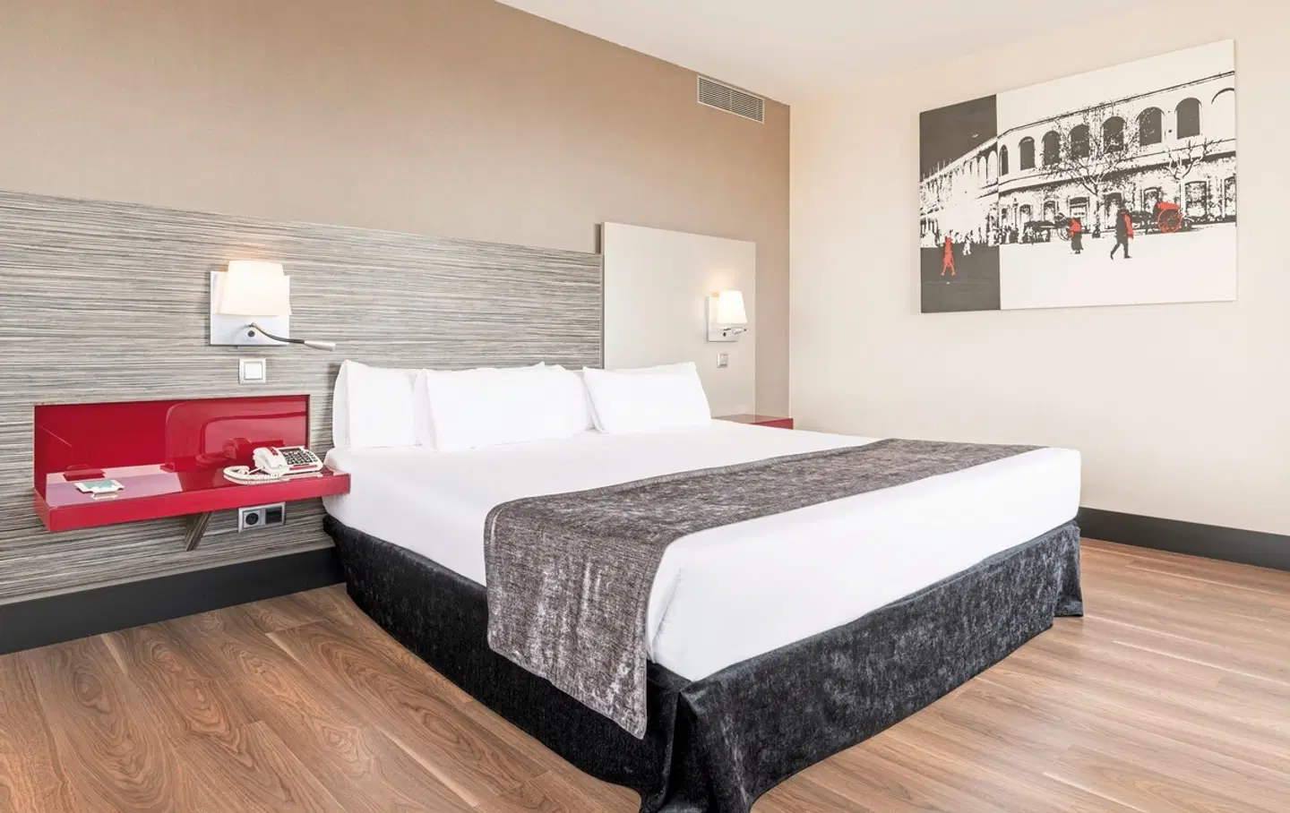 Hotel ILUNION Barcelona ROOM_EXAMPLE