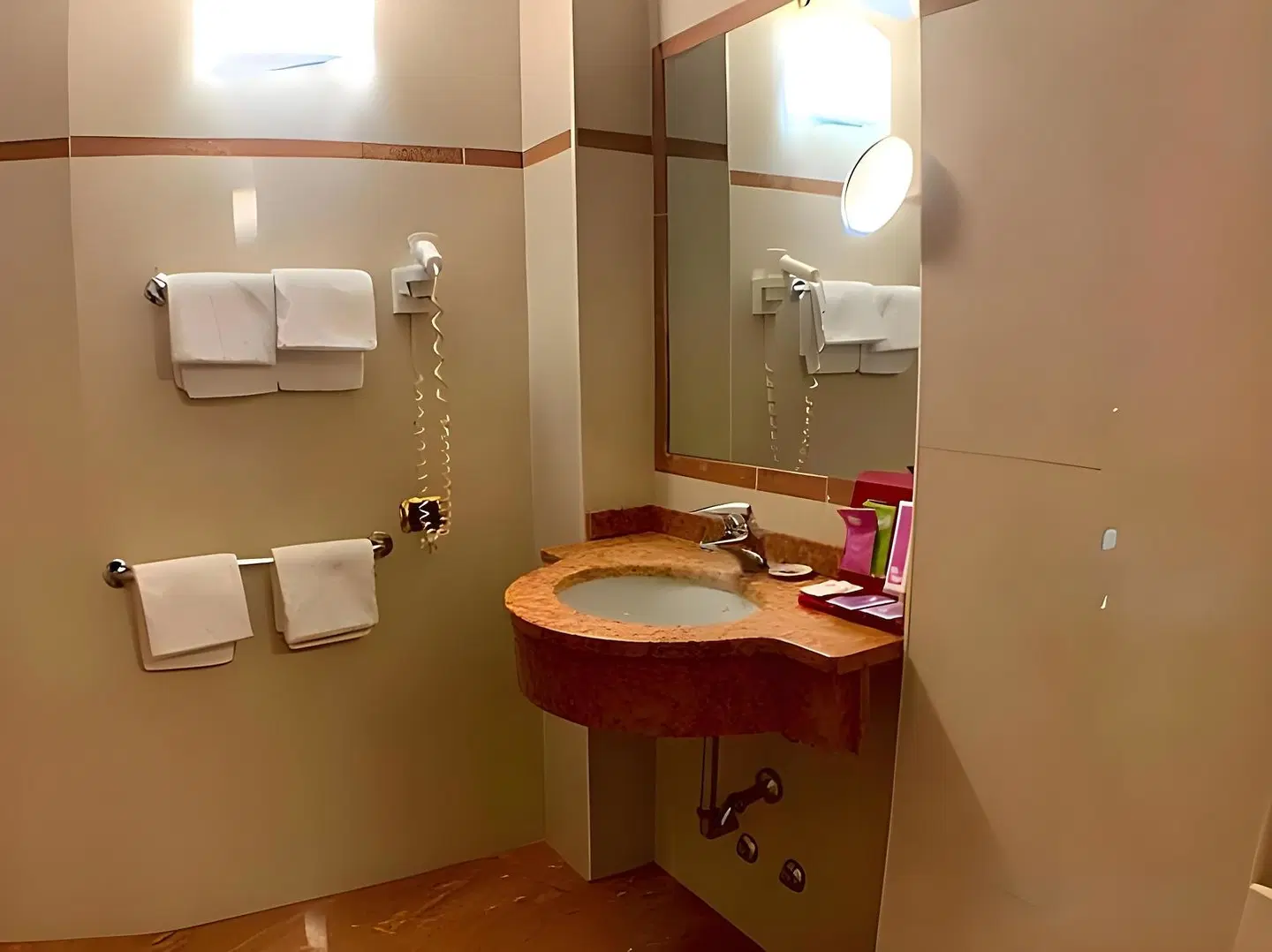 AS Hotel Monza BATHROOM