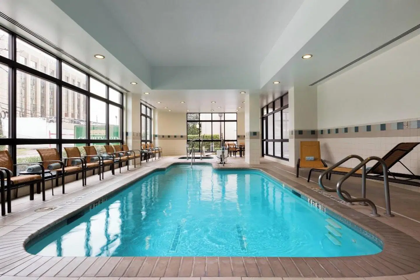 Courtyard by Marriott Houston Galleria Hallenbad