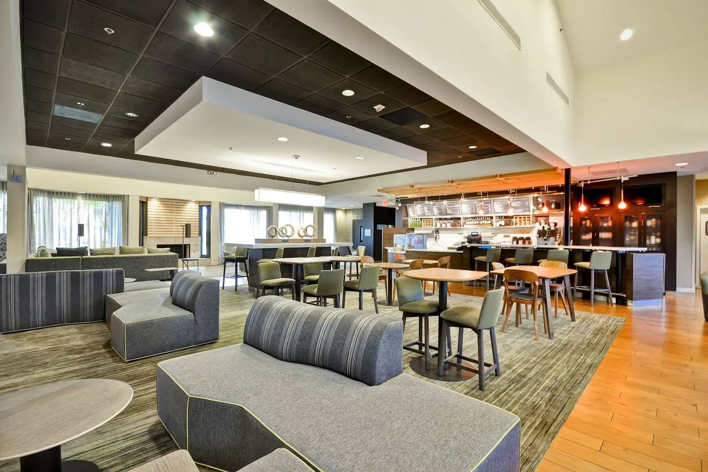 Courtyard by Marriott Dallas Medical/Market Center Bar