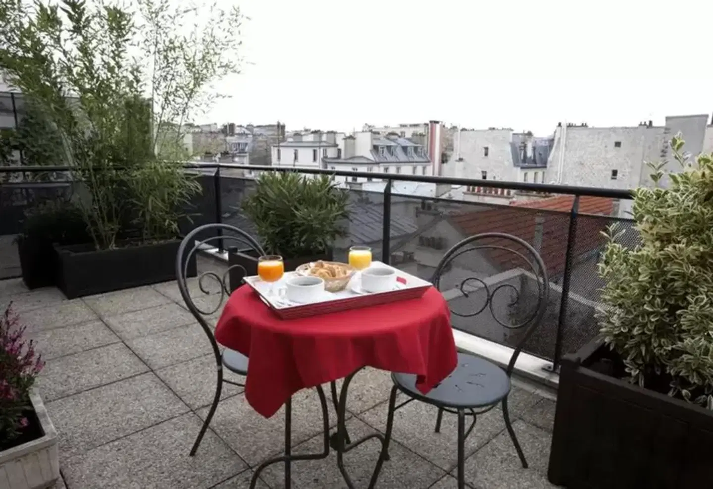 Diese Hotel Bastille Terrasse