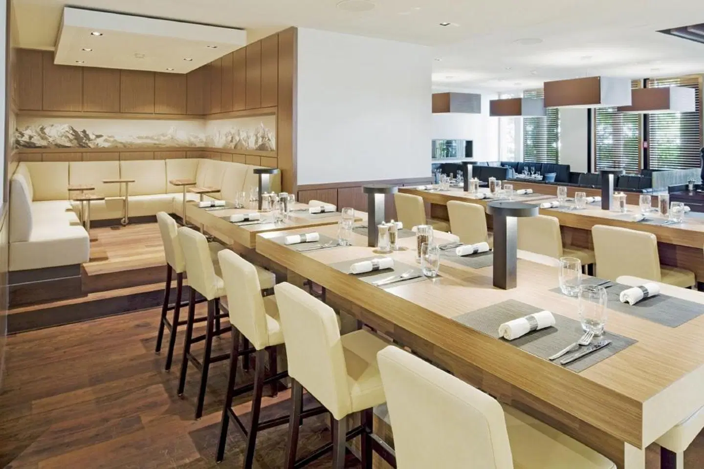 Mövenpick Hotel Zürich Airport RESTAURANT