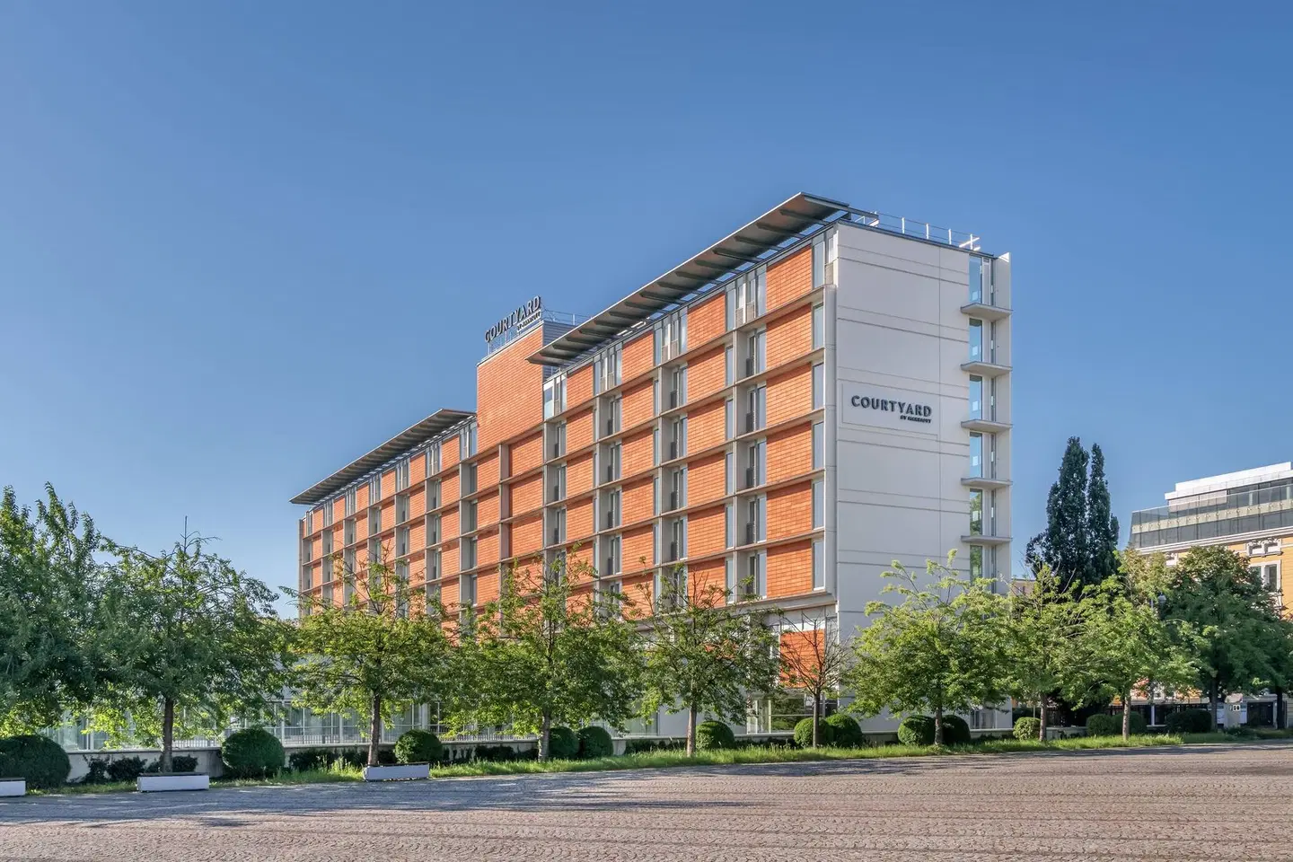 Courtyard by Marriott Linz EXTERIOR