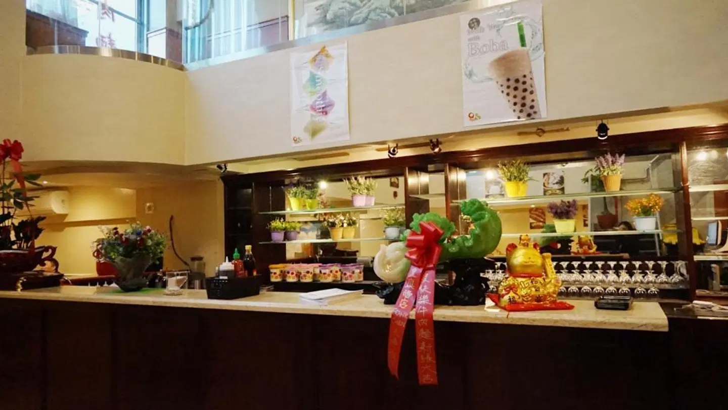 Best Western Queens Court BAR