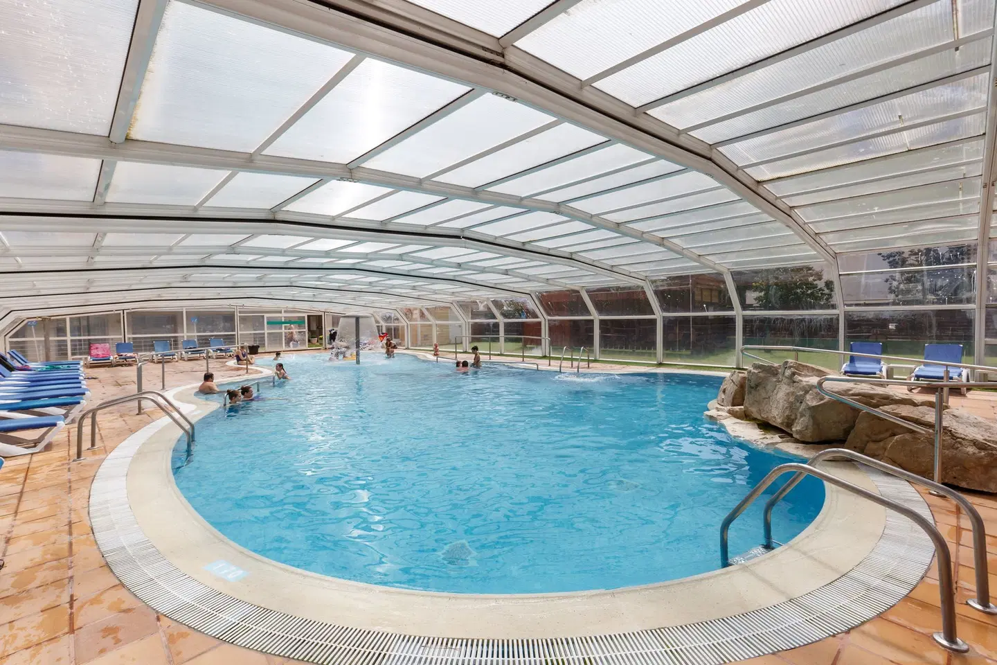 GHT Oasis Park & Spa Hallenbad