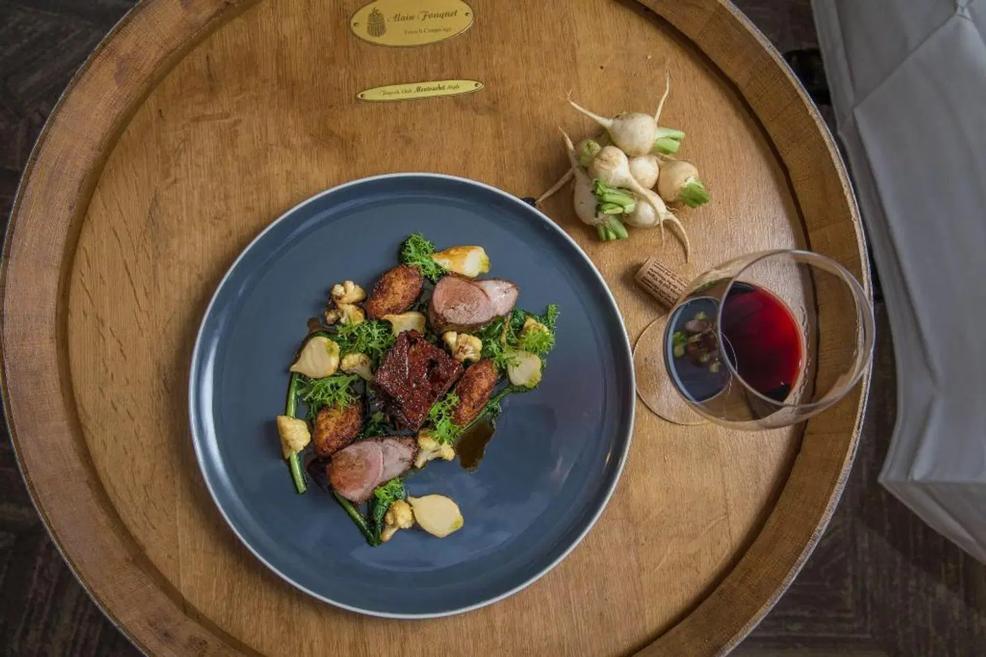 Villa Eyrie Resort RESTAURANT