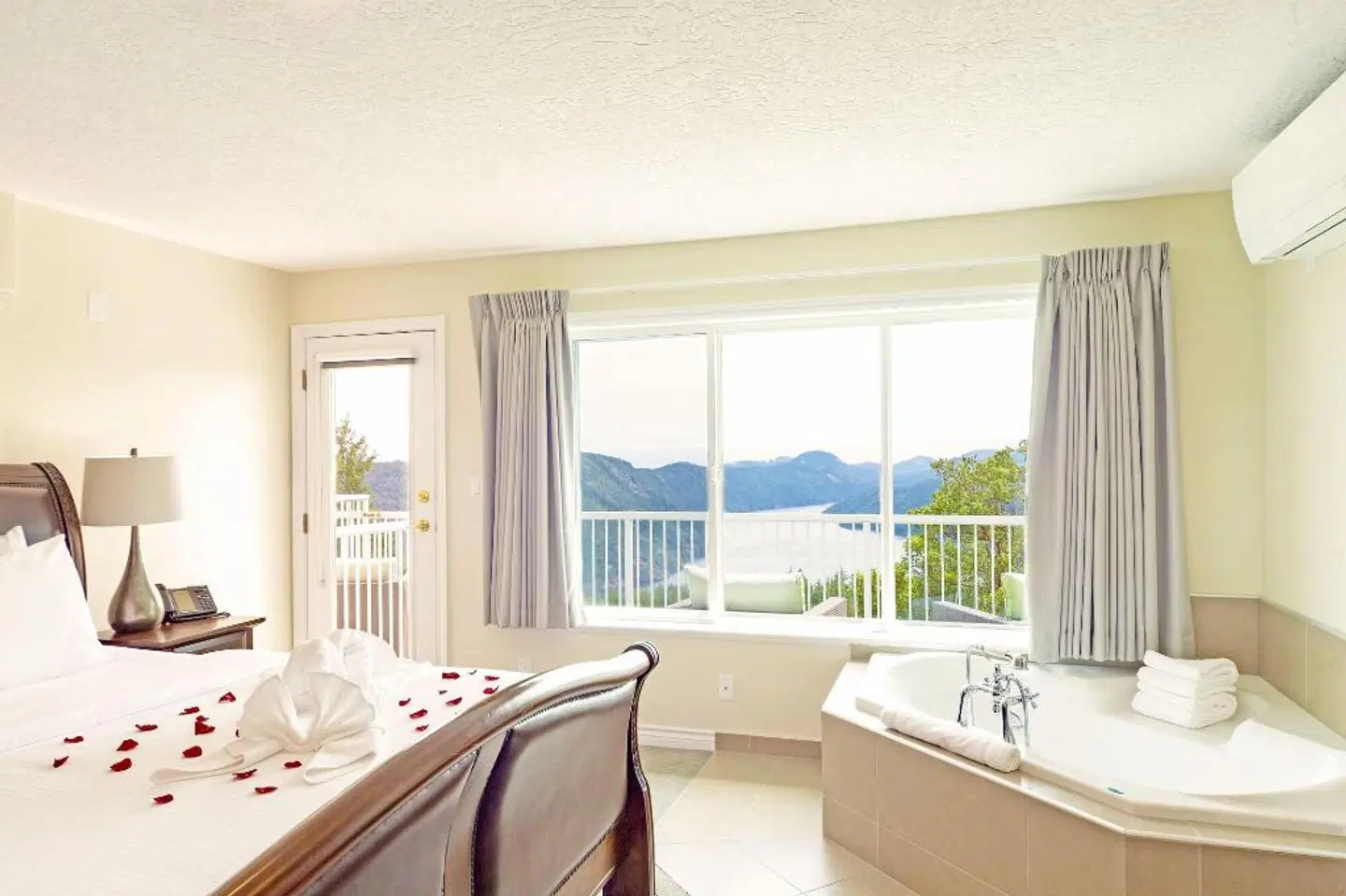 Villa Eyrie Resort HEALTH_BEAUTY