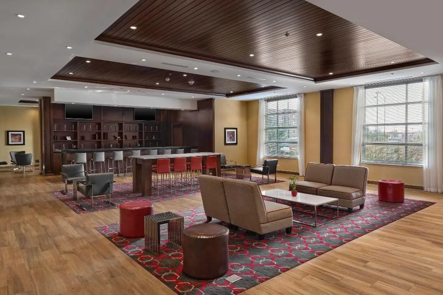 Four Points by Sheraton Sherwood Park BAR