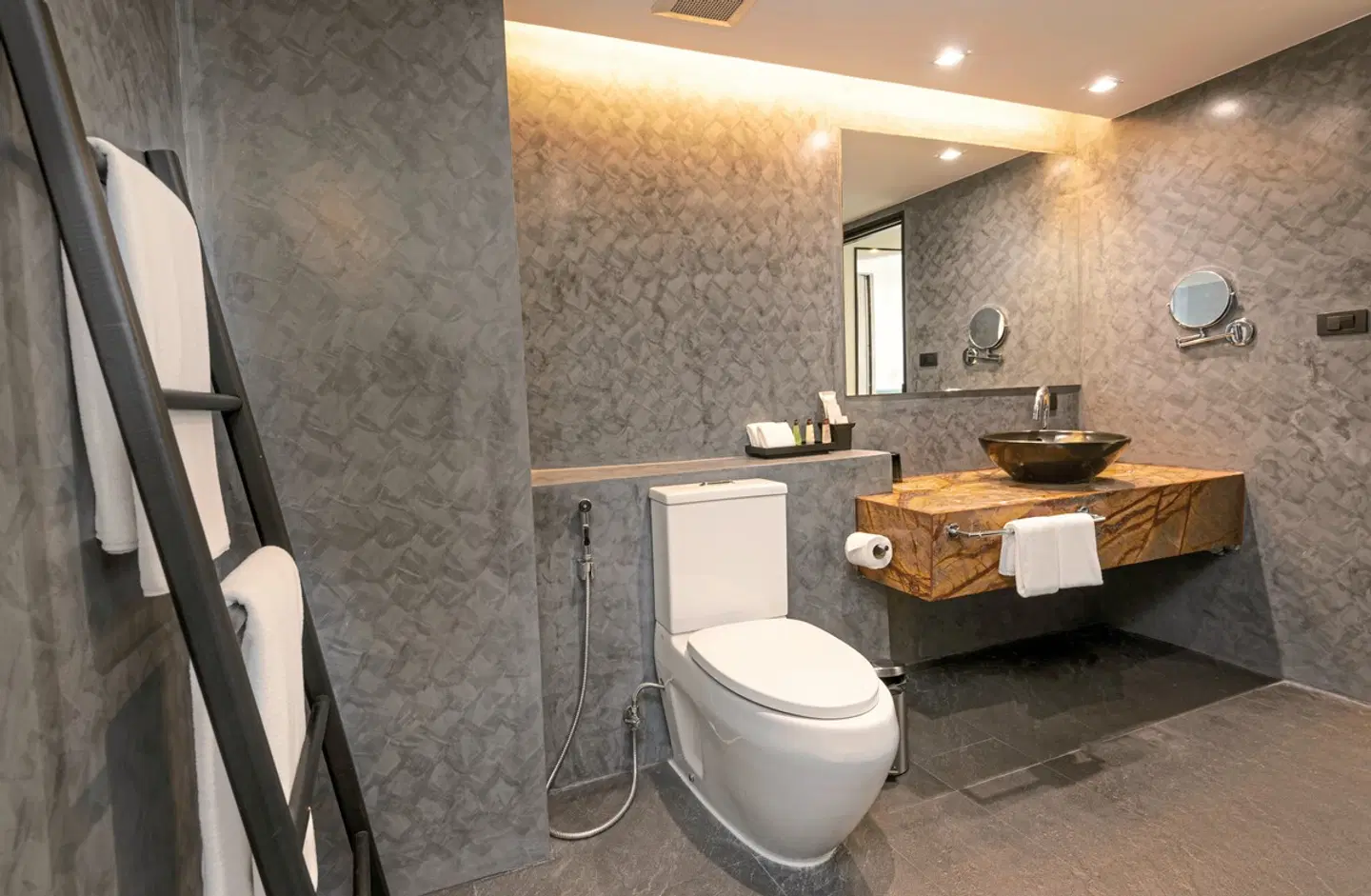 Maitria Mode Sukhumvit 15 Bangkok - A Chatrium Collection BATHROOM