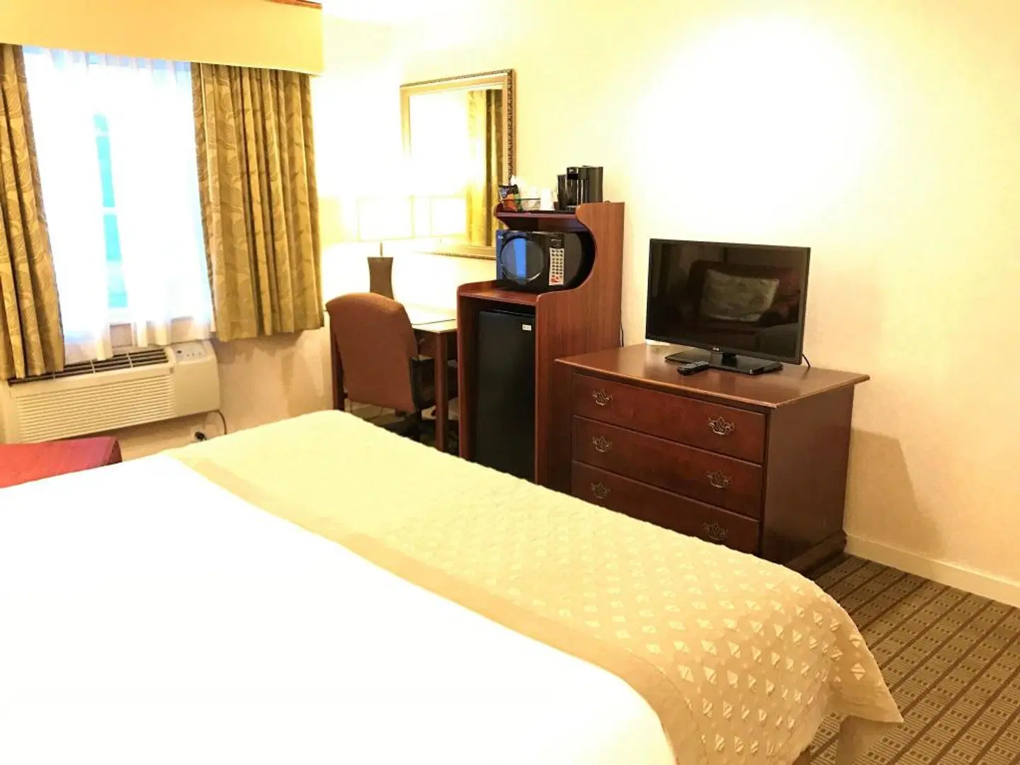 Ramada by Wyndham Draper ROOM_EXAMPLE